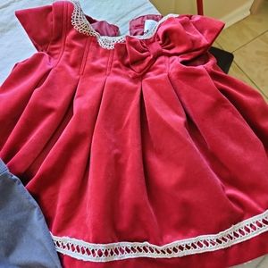 Beautiful valvet dress with leggings